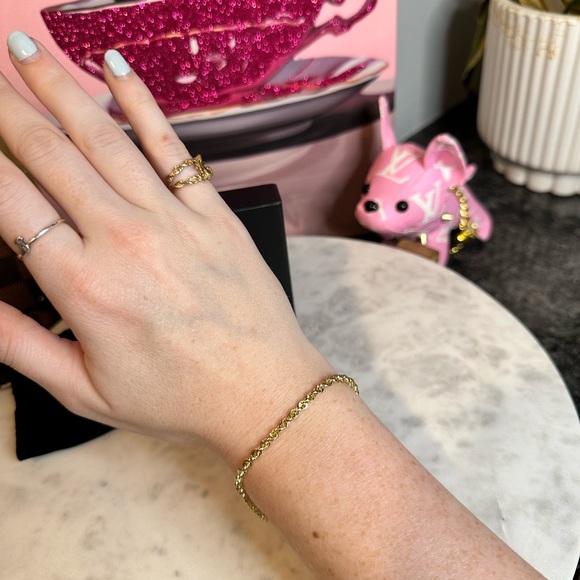 14K Gold Twist Rope Bracelet - Picture 5 of 6